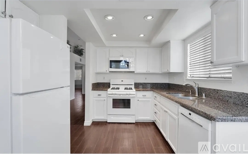 19058 Frances Street 2 Beds Single Family Home for Rent - Photo gallery 3