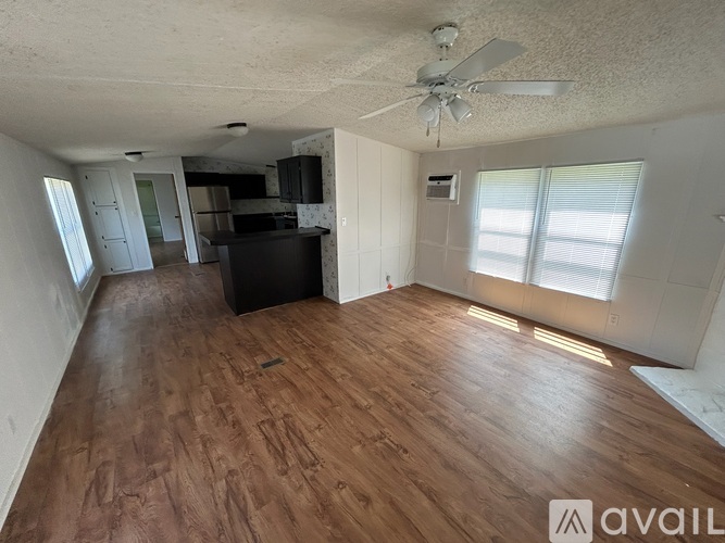 2250 White Road 3 Beds Single Family Home for Rent - Photo gallery 4