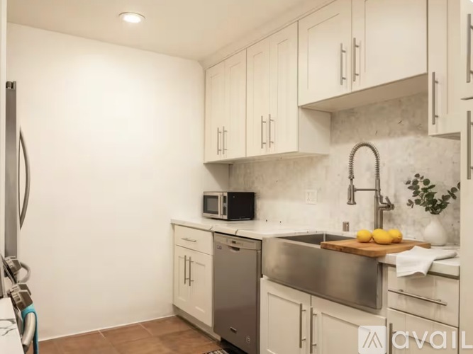 4444 West Point Loma Boulevard 1 Condo for Rent - Photo gallery 4