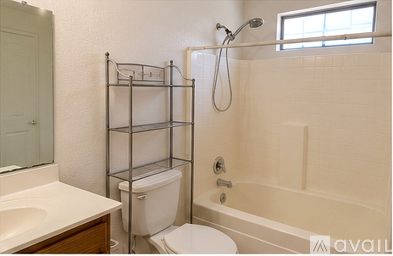 10531 West Papago Street 3 Beds Single Family Home for Rent - Photo gallery 1