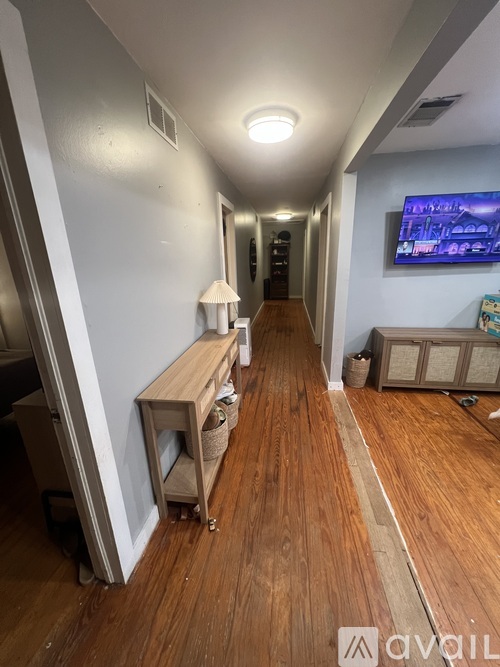 200 S Hughes St 2 Beds Apartment for Rent - Photo gallery 3