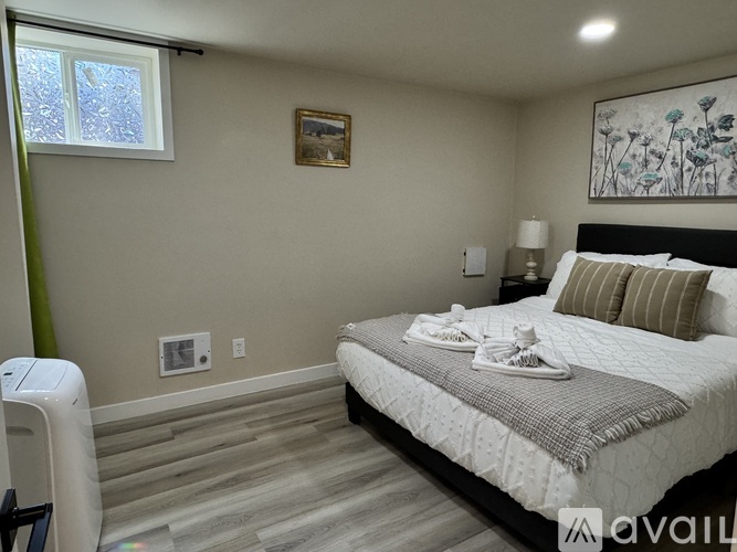5002 Green Lake Way North 3 Beds Apartment for Rent - Photo gallery 1