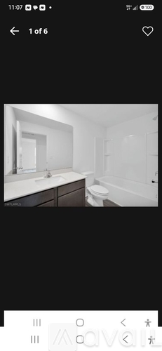 2720 Northeast 7th Place 4 Beds Single Family Home for Rent - Photo gallery 4