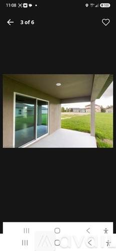2720 Northeast 7th Place 4 Beds Single Family Home for Rent - Photo gallery 5