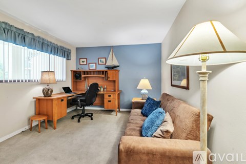 700 Starkey Road 2 Beds Apartment for Rent