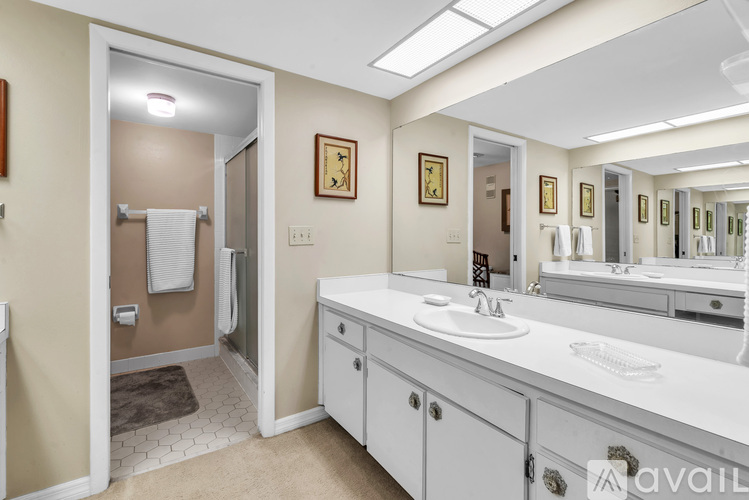 700 Starkey Road 2 Beds Apartment for Rent - Photo gallery 3