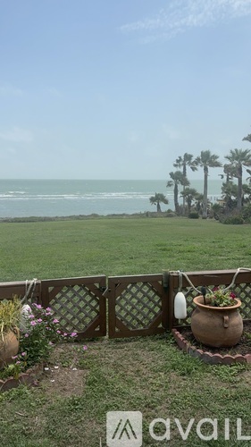 120 Shore Drive 3 Beds Single Family Home for Rent - Photo gallery 3