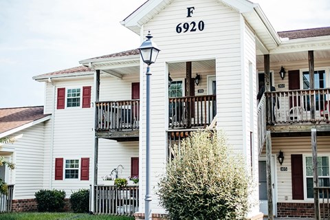 7236 Oak Ridge Highway 2 Beds Apartment for Rent