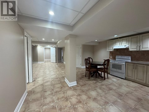 33 HAMMERSTONE CRESCENT 2 Beds Apartment for Rent