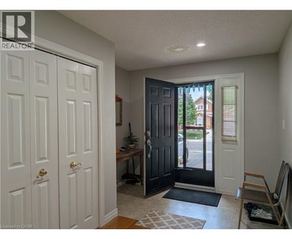 45 CASWELL Drive Unit# Upper 3 Beds House for Rent - Photo gallery 1