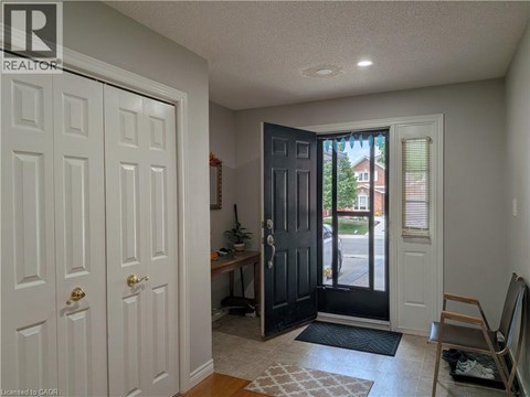 45 CASWELL Drive Unit# Upper 3 Beds Apartment for Rent