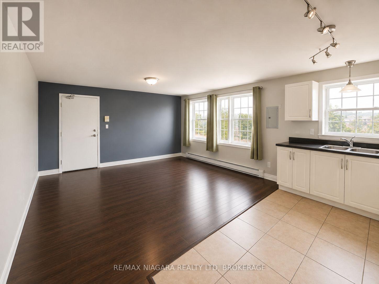 2 bedroom apartment - 5 - 143 WESTCHESTER CRESCENT 5, St. Catharines (E. Chester) 2