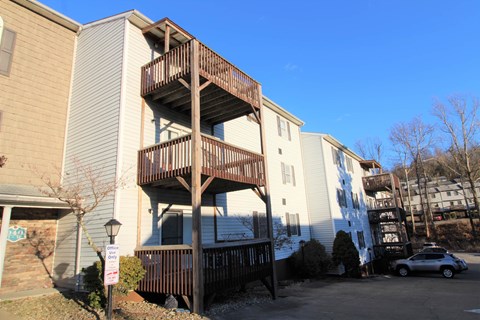 940 Stewart Street Studio-2 Beds Apartment for Rent