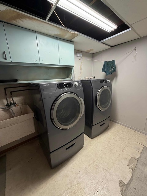 841 Niewahner Drive 3 Beds Apartment for Rent