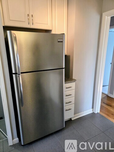 2215 East Lincoln Avenue 3 Beds Single Family Home for Rent - Photo gallery 3