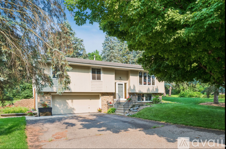 163 Upper Lea Lane 3 Beds Single Family Home for Rent - Photo gallery 2