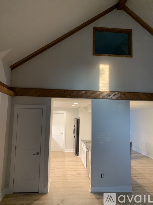 601 Bridge Street 3 Beds Apartment for Rent - Photo gallery 4