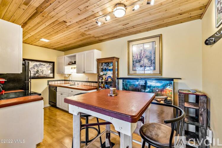 998 W Beaver Creek Blvd 2 Beds Condo for Rent - Photo gallery 3