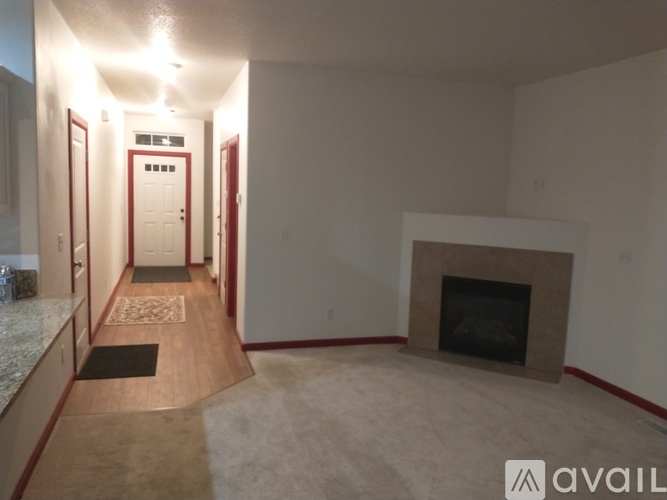 5810 Northeast 59th Circle 3 Beds Single Family Home for Rent - Photo gallery 5