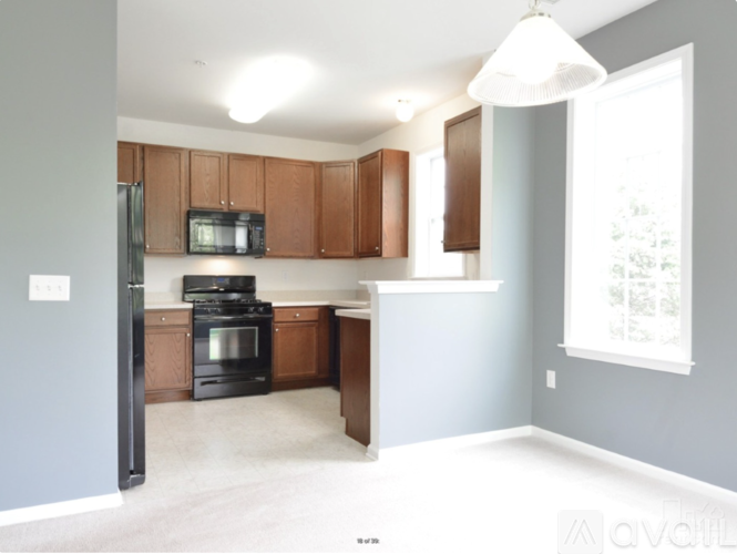 417 Timberlake Drive 2 Beds Condo for Rent - Photo gallery 3