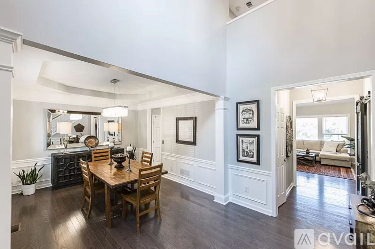 5817 Sterling Oaks Drive 7 Beds Single Family Home for Rent - Photo gallery 2
