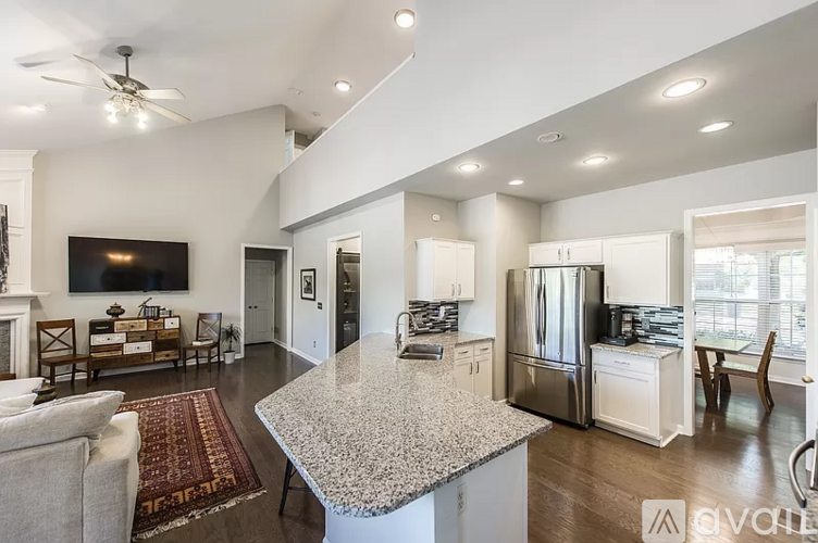 5817 Sterling Oaks Drive 7 Beds Single Family Home for Rent - Photo gallery 5