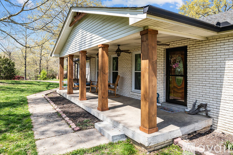 358 Twin Oaks Drive 4 Beds Single Family Home for Rent - Photo gallery 4
