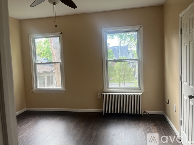 497 Edgewood St 3 Beds Apartment for Rent - Photo gallery 2