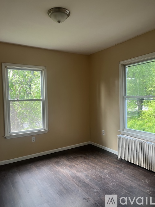 497 Edgewood St 3 Beds Apartment for Rent - Photo gallery 3