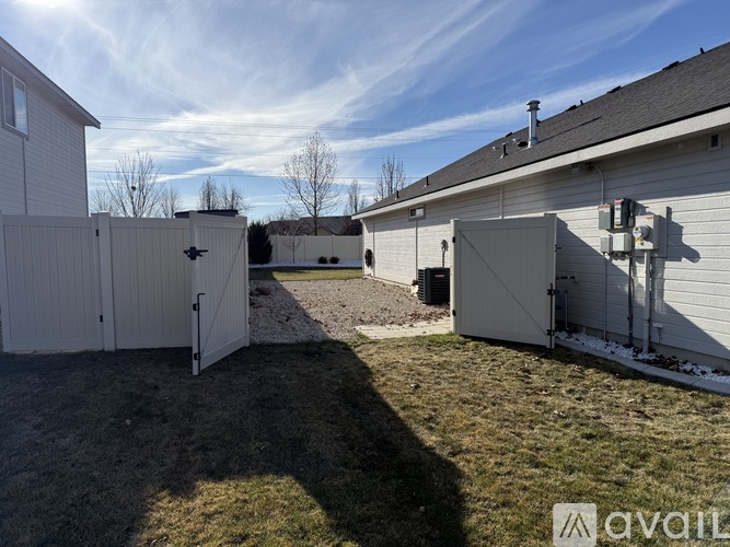 3599 East Warm Creek Avenue 3 Beds Single Family Home for Rent - Photo gallery 3