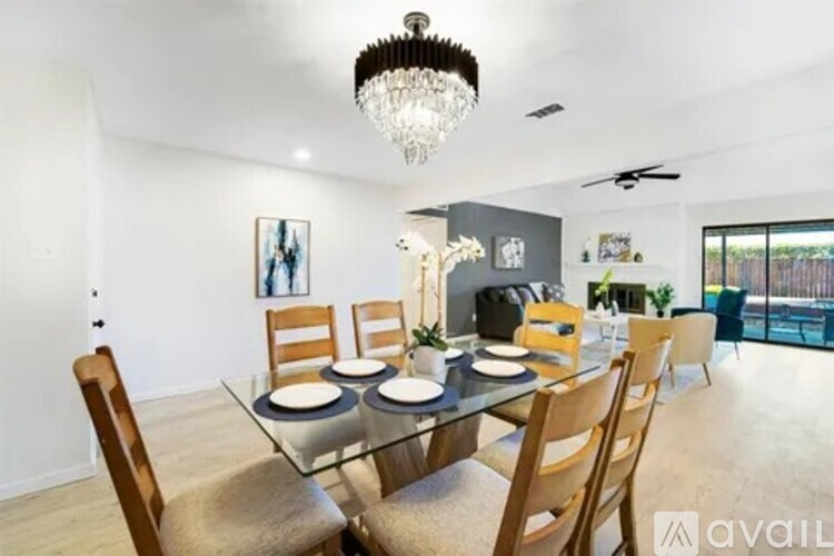 810 East Timberview Lane 3 Beds Single Family Home for Rent - Photo gallery 4