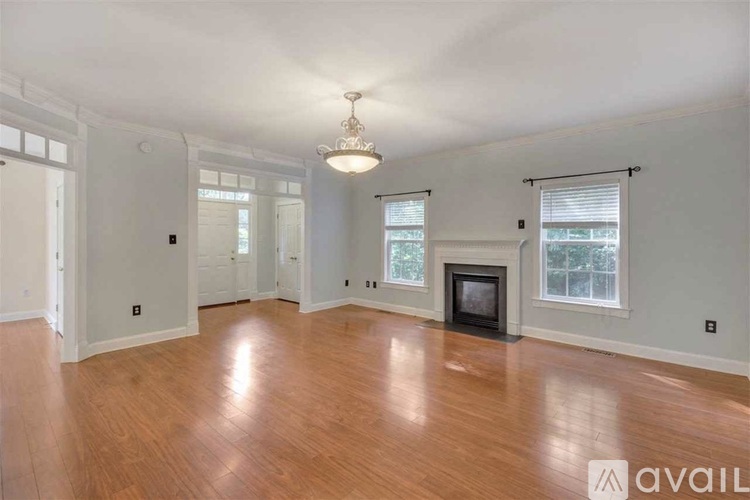 991 Carodon Drive 4 Beds Single Family Home for Rent - Photo gallery 4