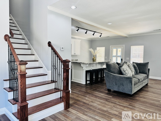 123 Grovewood Dr 5 Beds Single Family Home for Rent - Photo gallery 2