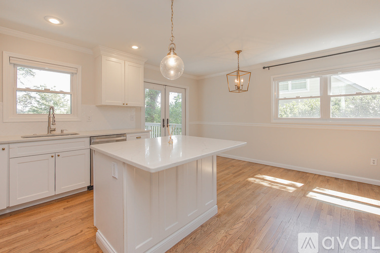 502 Stonewall Avenue 4 Beds Single Family Home for Rent - Photo gallery 4