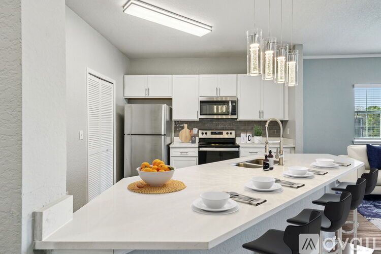 10821 Cross Creek Boulevard 1 Apartment for Rent - Photo gallery 2