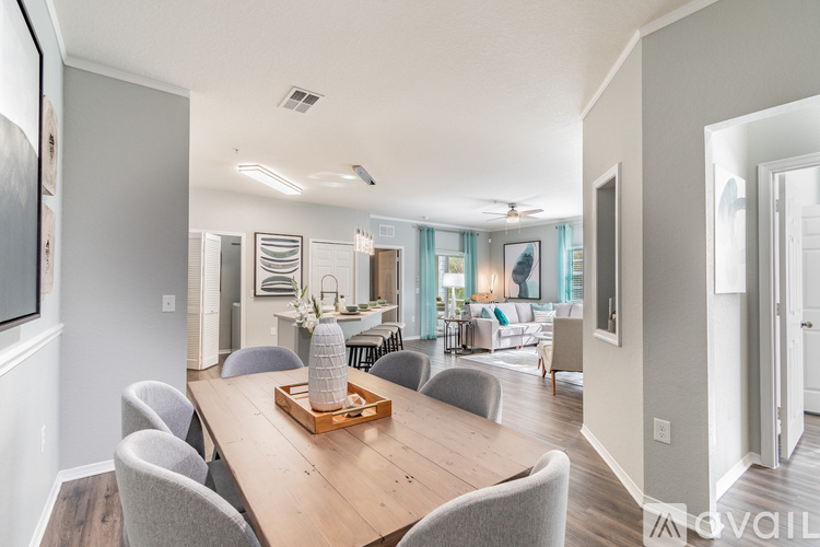 10821 Cross Creek Boulevard 2 Beds Apartment for Rent - Photo gallery 5