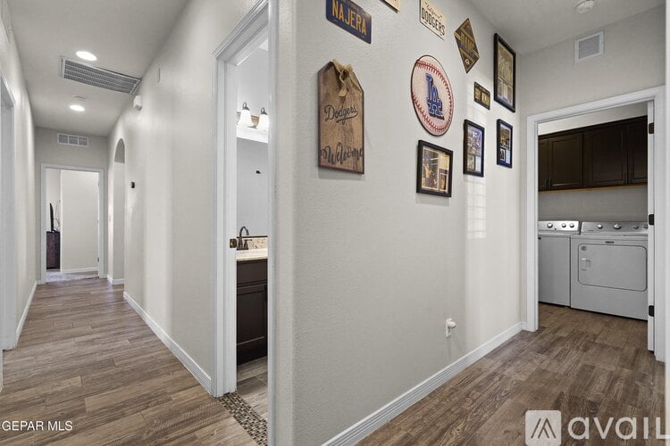 13518 Hazlewood Street 3 Beds Single Family Home for Rent - Photo gallery 3