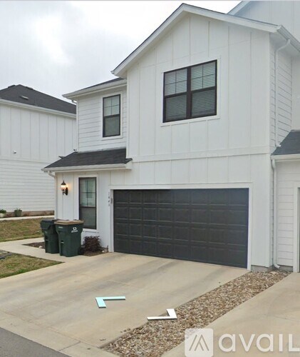144 Threshing Road 4 Beds Apartment for Rent