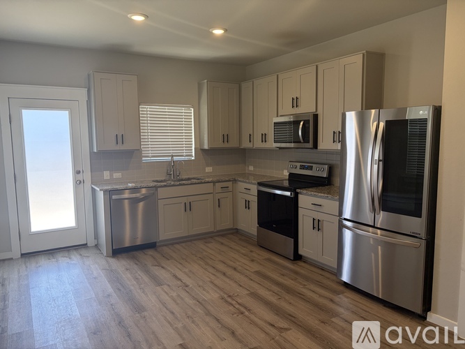 144 Threshing Road 4 Beds Townhouse for Rent - Photo gallery 5