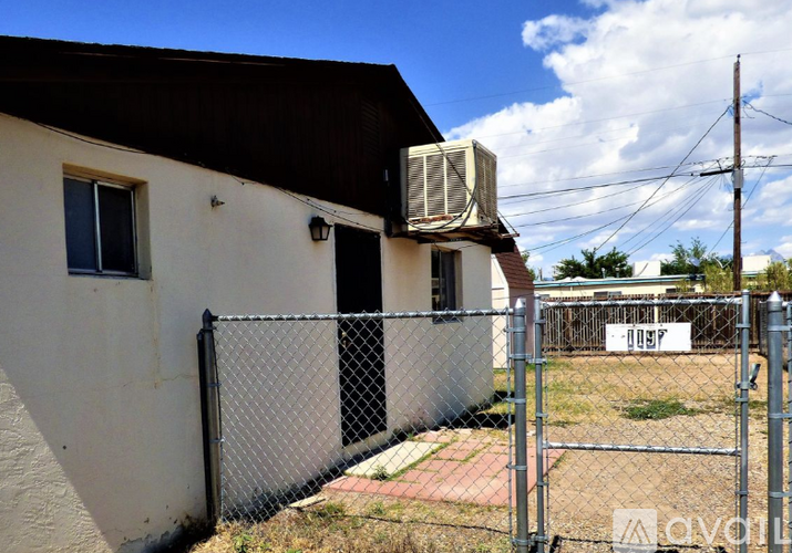 1192 3rd St 1 Apartment for Rent - Photo gallery 2