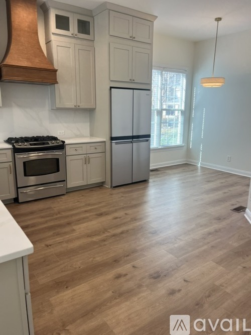 4115 Birkshire Heights 3 Beds Single Family Home for Rent - Photo gallery 3
