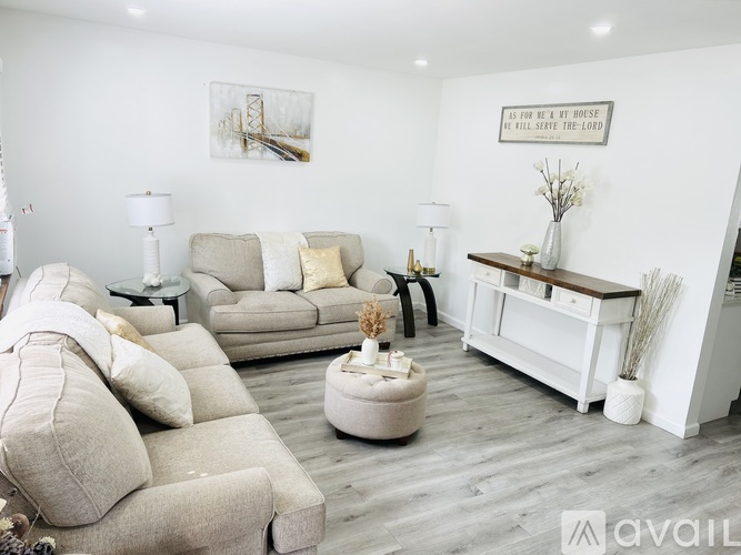 Meadow Lane 4 Beds Single Family Home for Rent - Photo gallery 3