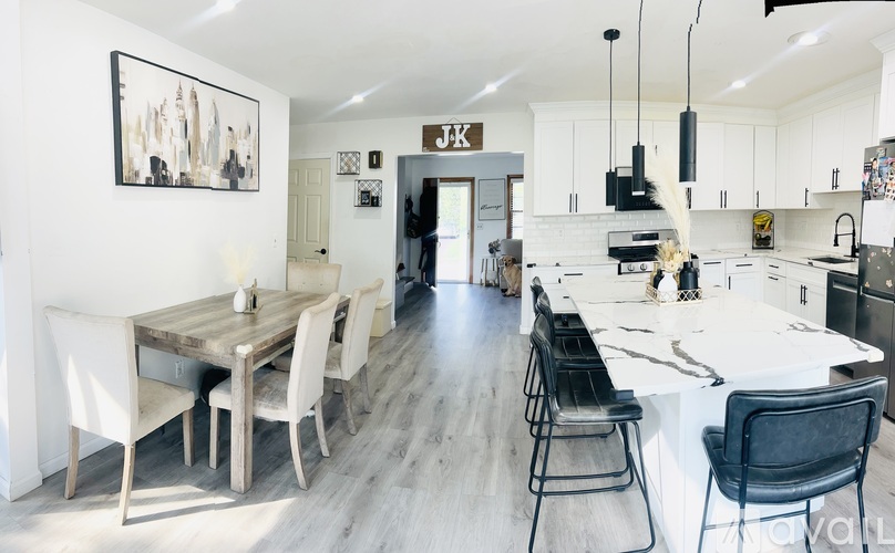 Meadow Lane 4 Beds Single Family Home for Rent - Photo gallery 4