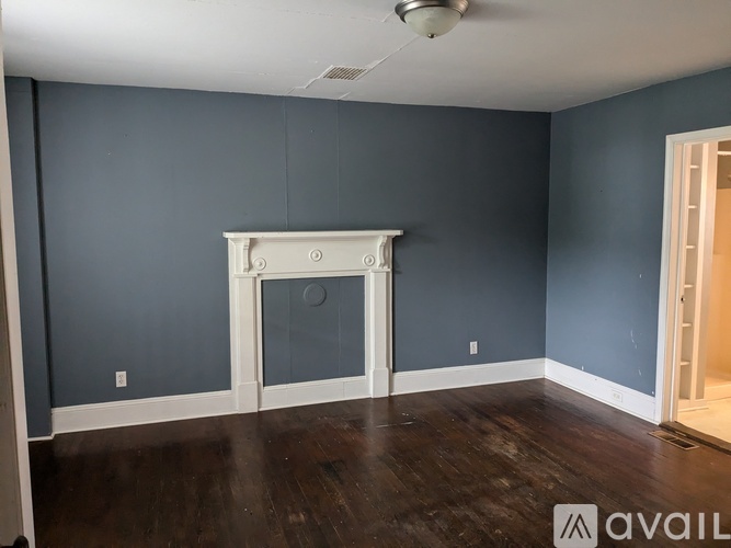 301 Pendleton St 4 Beds Single Family Home for Rent - Photo gallery 4