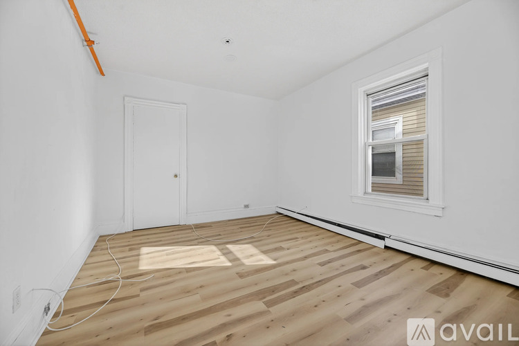 528 Charles St 2 Beds Apartment for Rent - Photo gallery 2