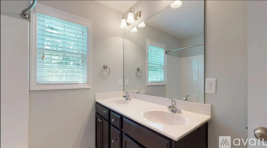 1004 Spring Forest Rd 3 Beds Townhouse for Rent - Photo gallery 3