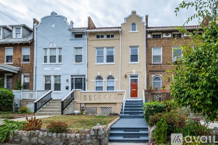 450 Randolph St NW 4 Beds Single Family Home for Rent - Photo gallery 2