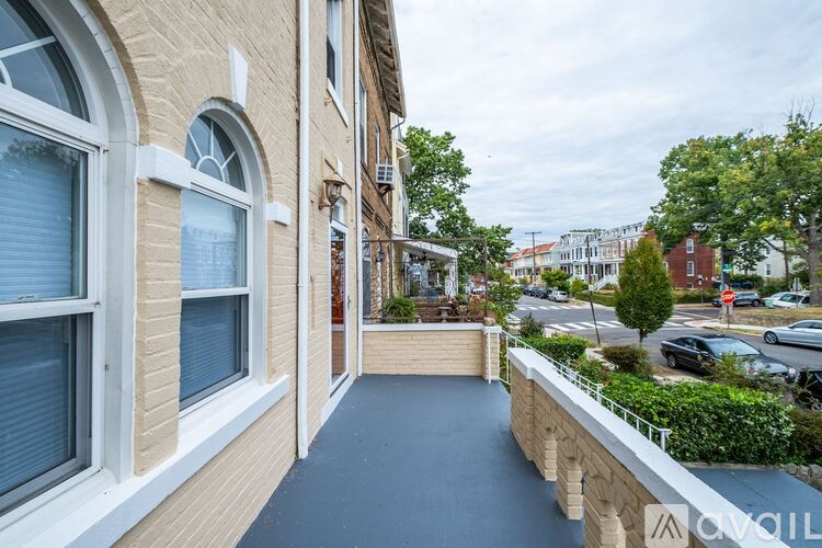 450 Randolph St NW 4 Beds Single Family Home for Rent - Photo gallery 4