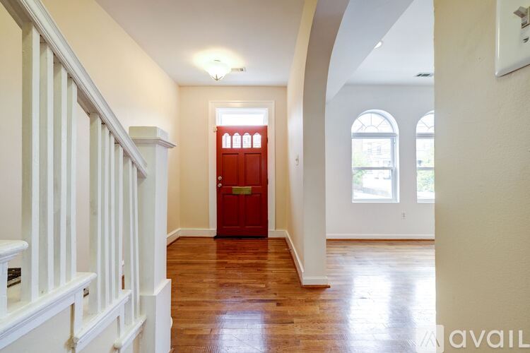 450 Randolph St NW 4 Beds Single Family Home for Rent - Photo gallery 5