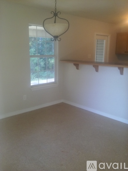 1221 Oak St 3 Beds Single Family Home for Rent - Photo gallery 2